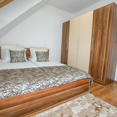 Dream Park Apartment サンダンスキ エクステリア 写真